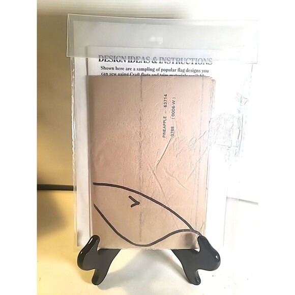 New Sealed The Flag Factory "Pineapple" Pattern Create Your Own Flag 28" X 49" - Picture 4 of 4